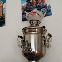 Pravý ruský samovar při hodině ruštiny.jpg